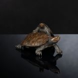 Feine Bronzegruppe mit zwei Schildkröten