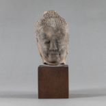 Sandsteinkopf des Buddha