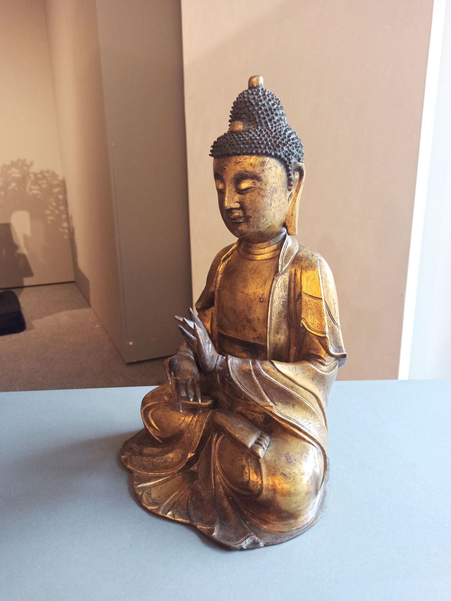 A FINE GILT-BRONZE FIGURE OF BUDDHA SHAKYAMUNI - Image 11 of 15