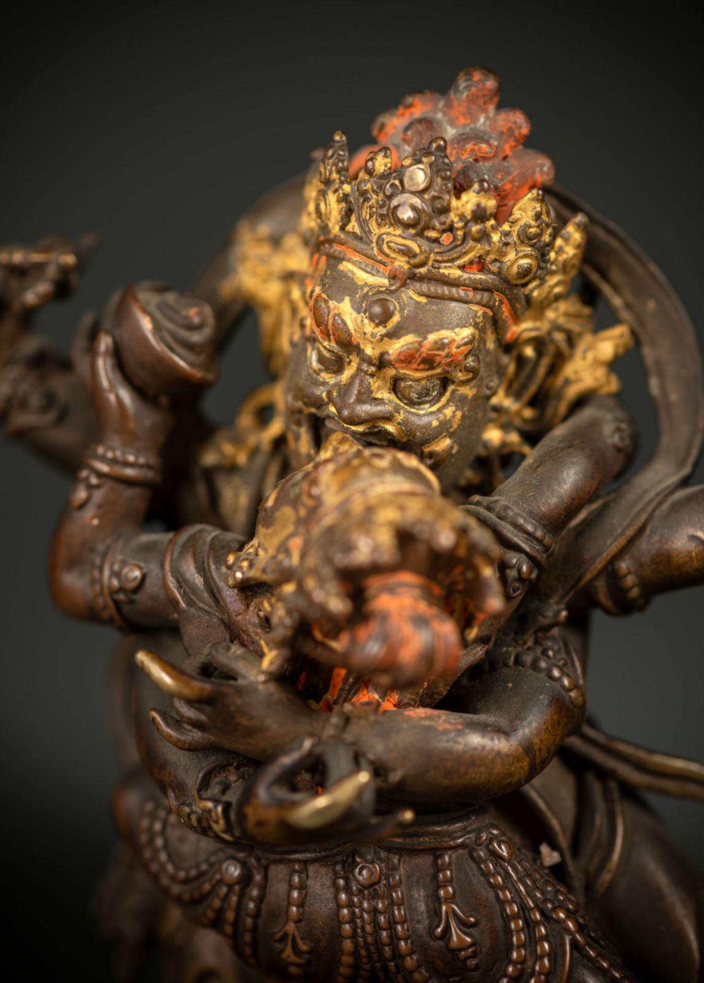 A RARE BRONZE EMANATION OF VAJRAPANI ON A LOTUS - Image 5 of 10