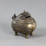 Koro aus Bronze in Form eines Luduan