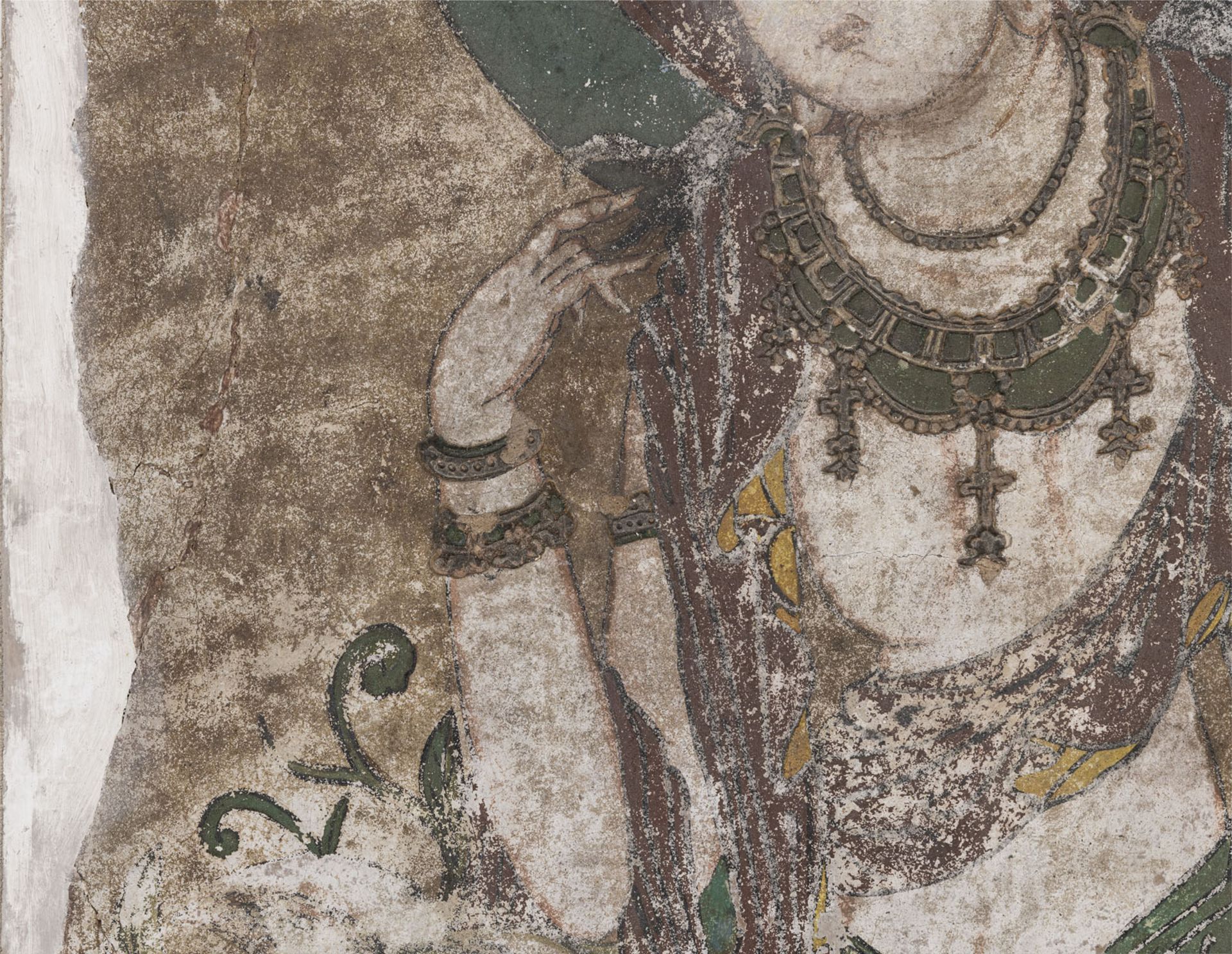 A RARE STUCCO PAINTING OF GUANYIN - Image 5 of 9