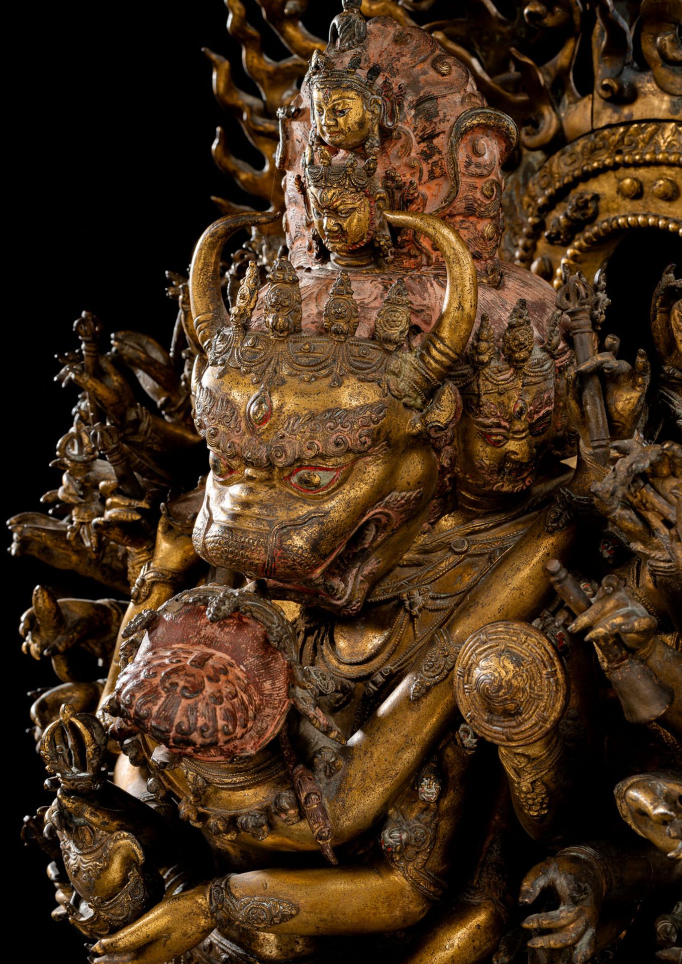 A HIGHLY IMPORTANT MONUMENTAL IMPERIAL GILT-BRONZE FIGURE OF VAJRABHAIRAVA - Image 7 of 8