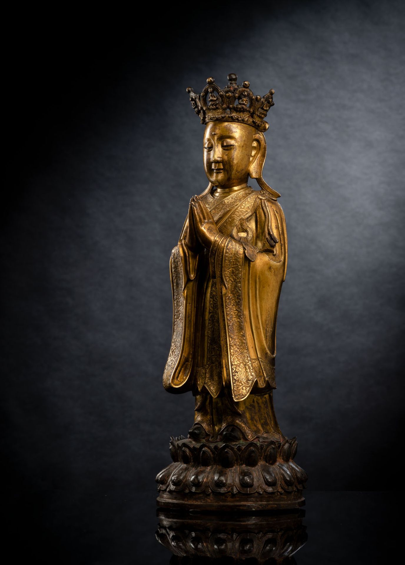 A FINE AND RARE GILT-BRONZE FIGURE OF ANANDA WITH CROWN - Image 2 of 5