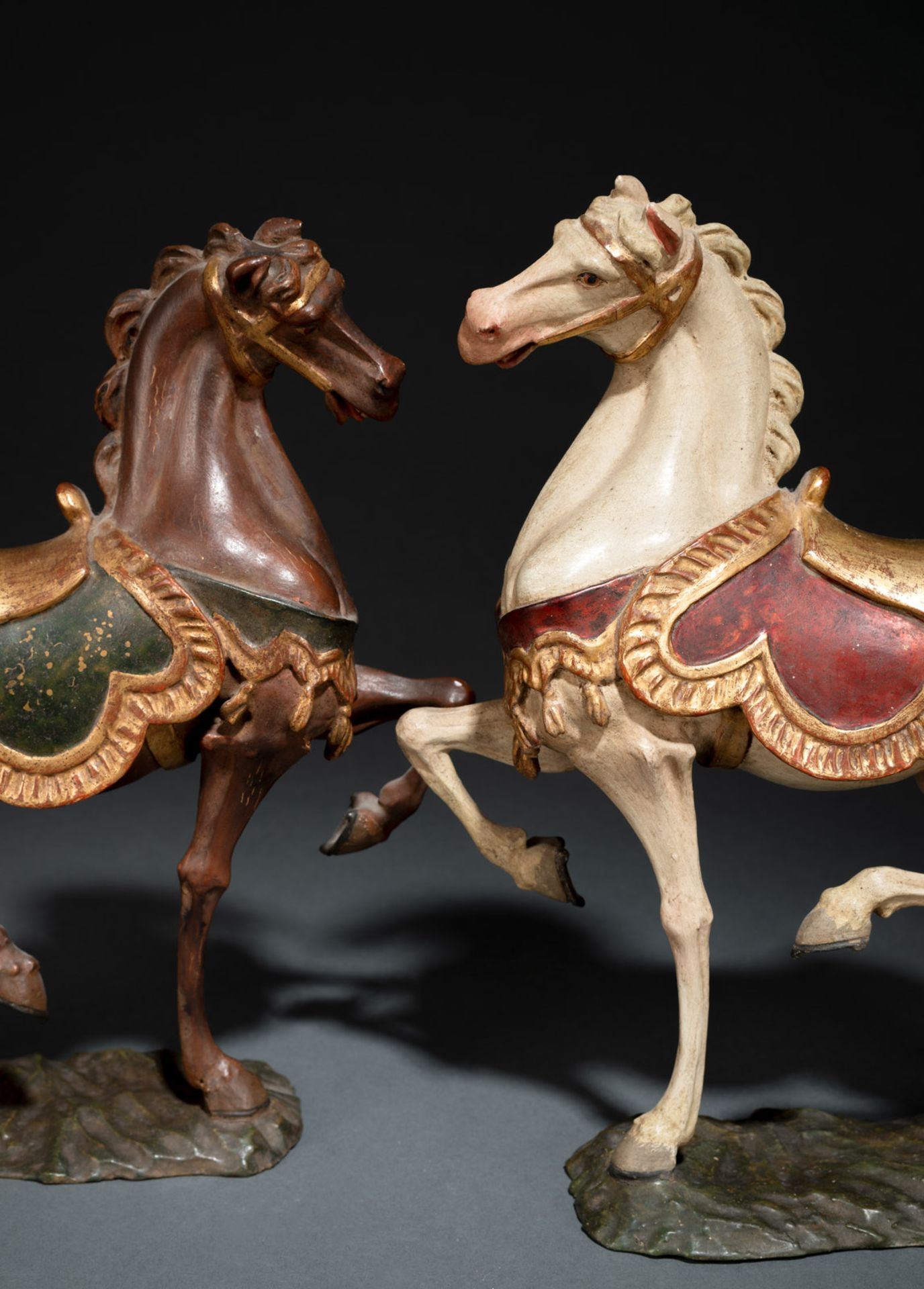 A PAIR OF "GRÖDEN" HORSE FIGURES - Image 6 of 7