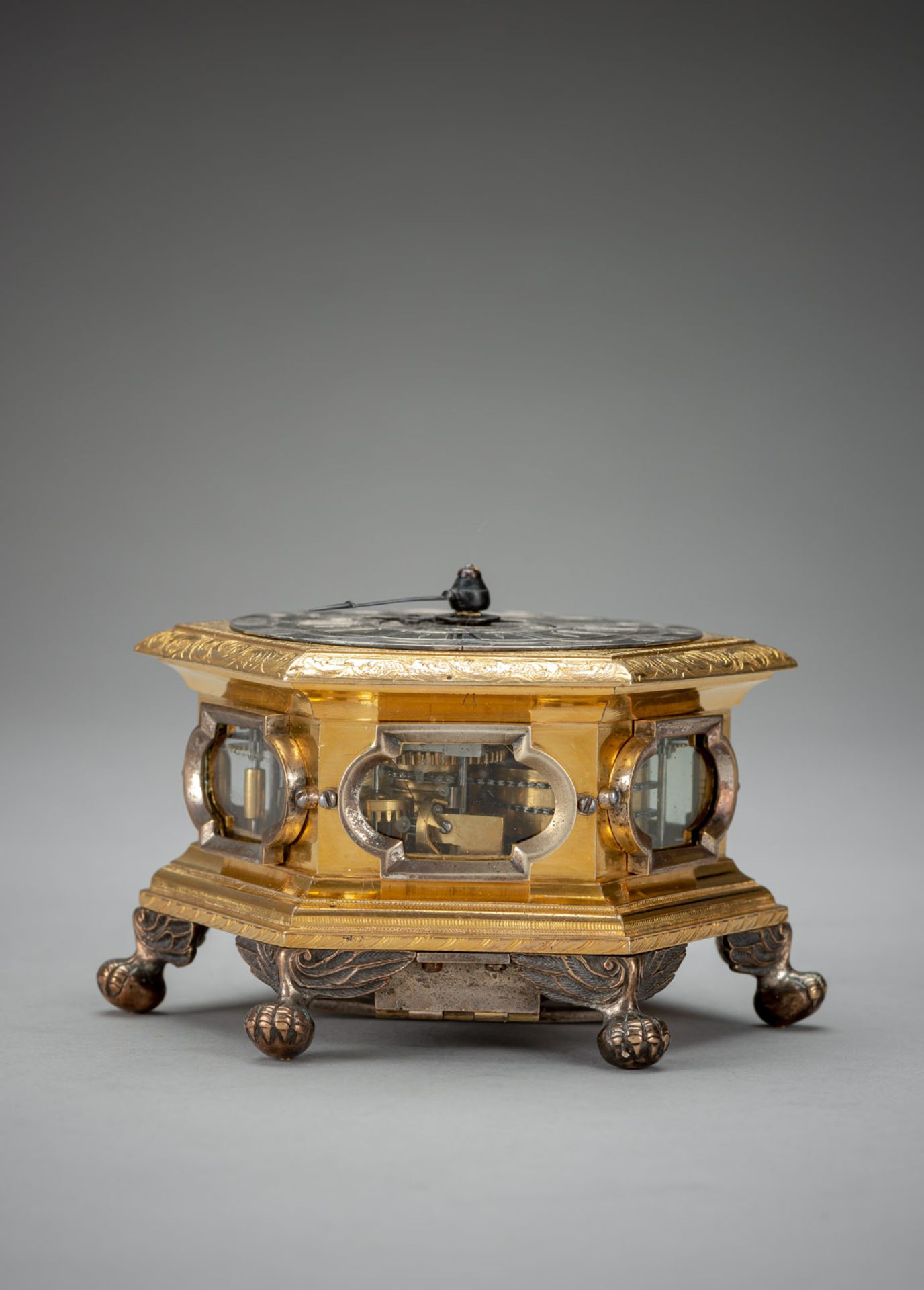 A SMALL GERMAN HEXAGONAL QUARTER STRIKING AND ALARM HORIZONTAL TABLE CLOCK - Image 4 of 8