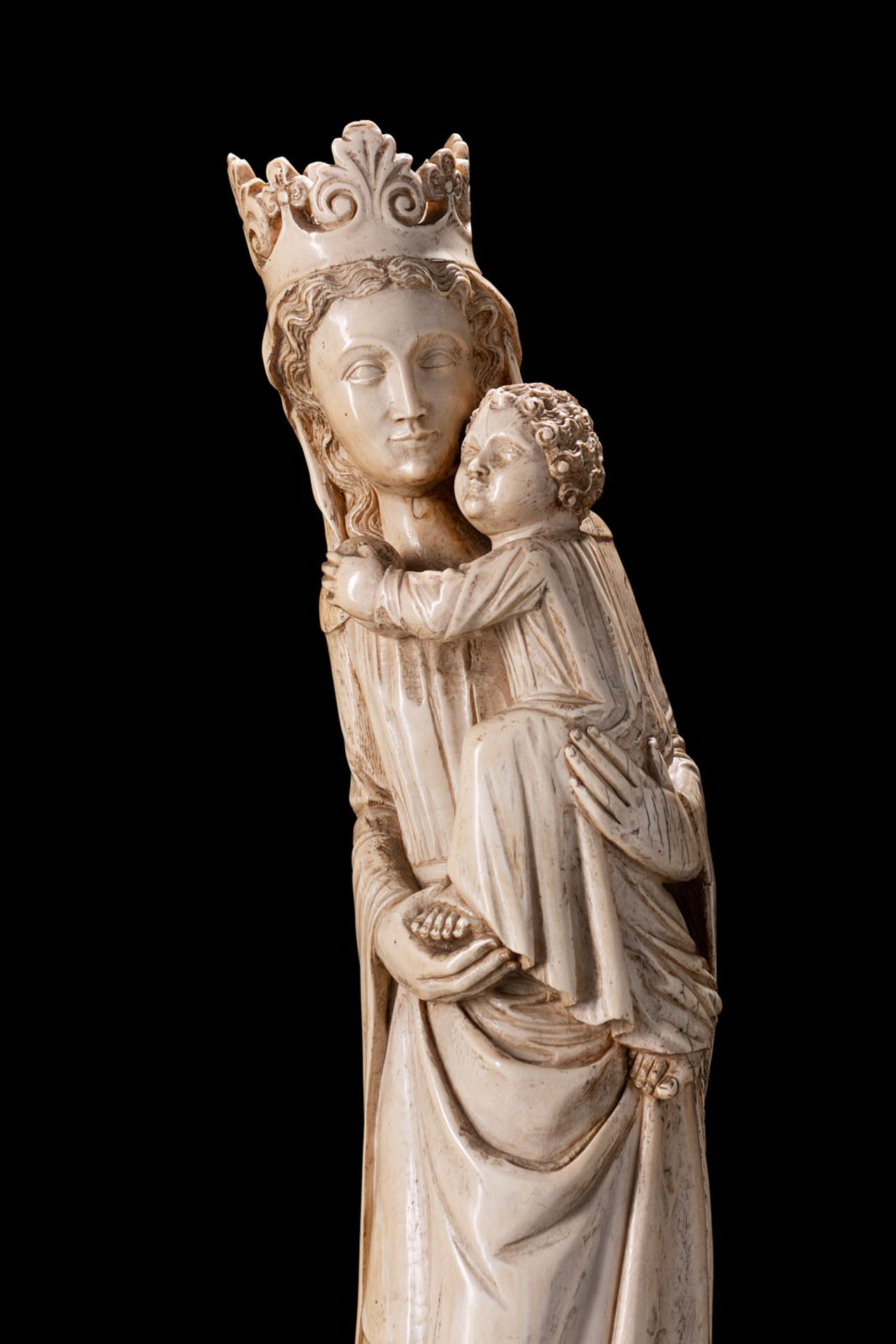 A GOTHIC STYLE LARGE FIGURE OF VIRGIN AND CHILD - Image 2 of 2