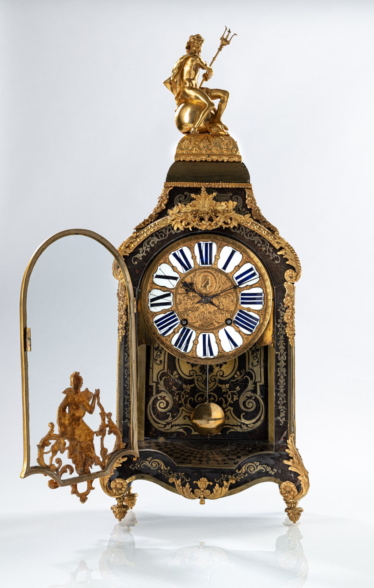 AN ELABORATE LOUIS XV STYLE BOULLE WALL PENDULE AND BASE - Image 15 of 16