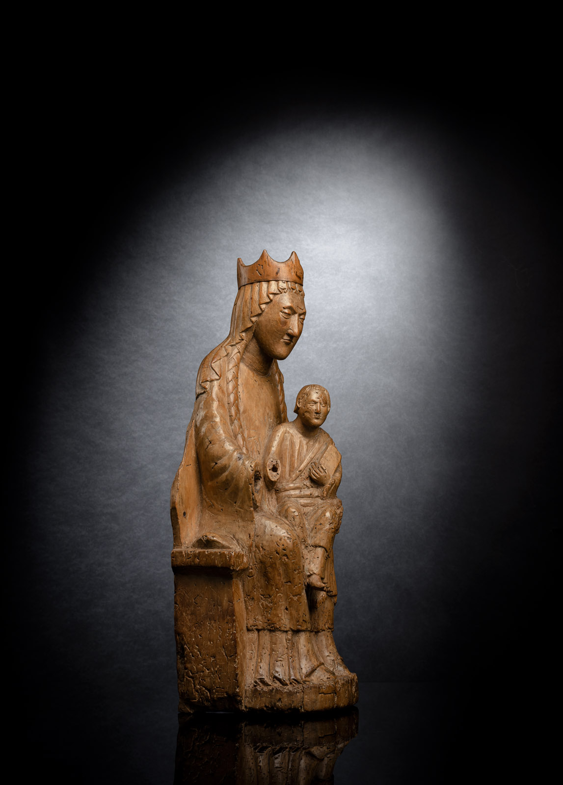 A RARE ROMAN VIRGIN AND CHILD ENTHRONED - Image 2 of 6