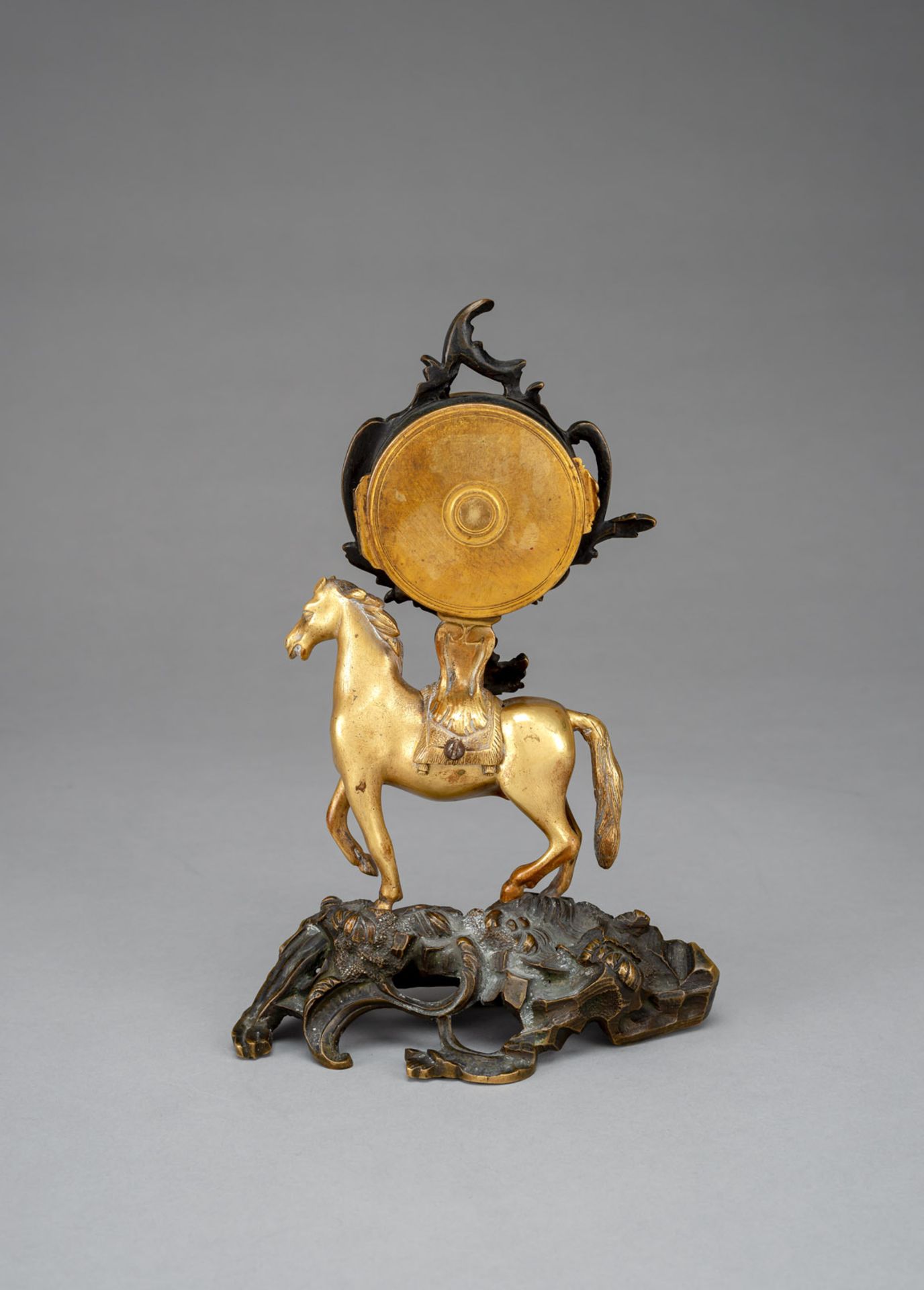 A GERMAN ROCOCO BRONZE TABLE TIMEPIECE WITH HORSE - Image 3 of 5