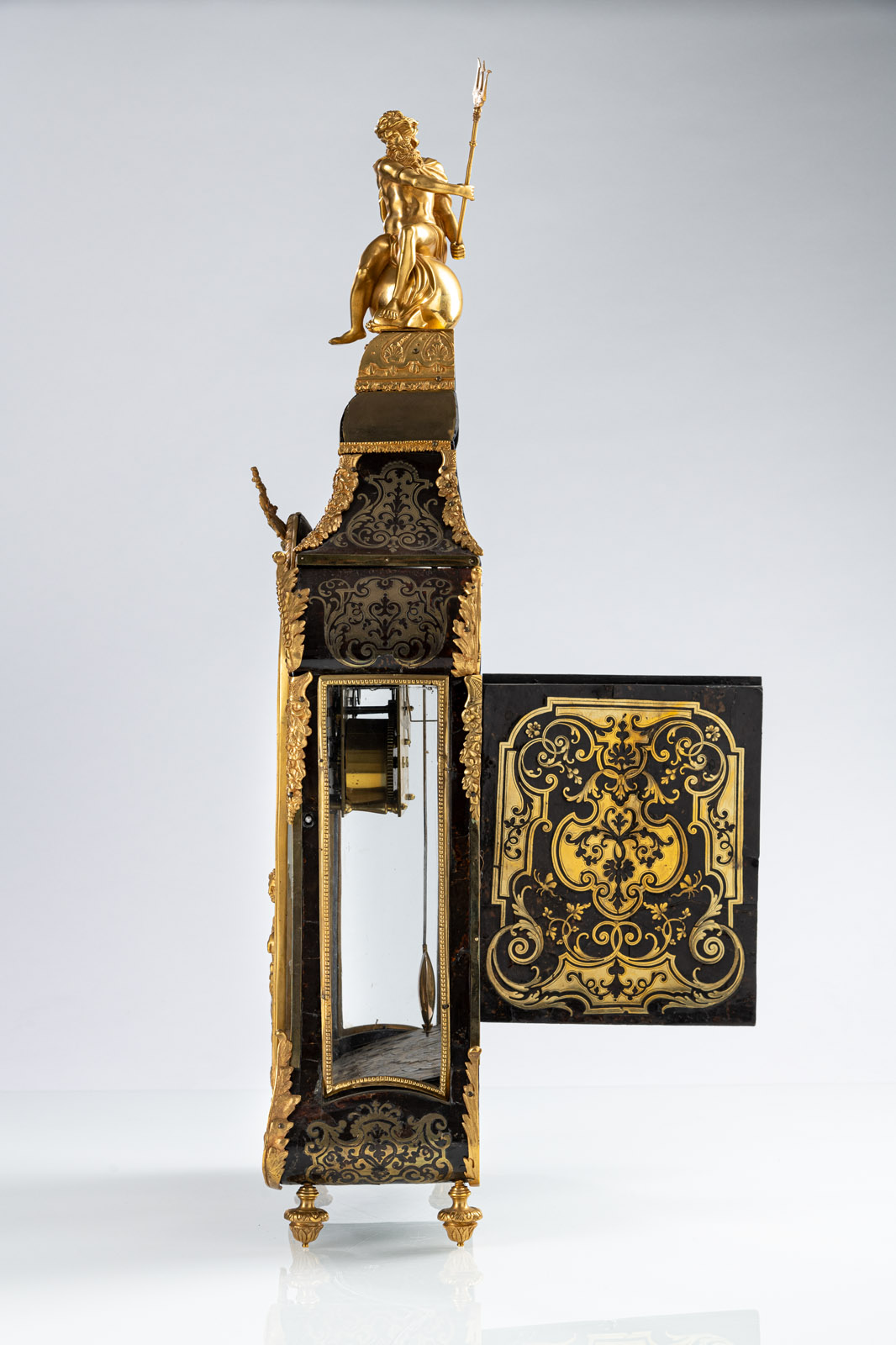 AN ELABORATE LOUIS XV STYLE BOULLE WALL PENDULE AND BASE - Image 14 of 16