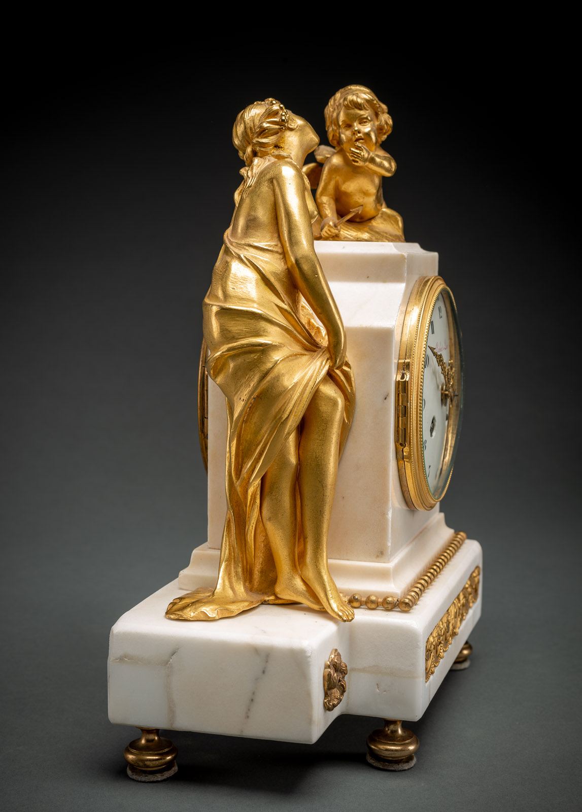 A FINE LOUIS XVI ORMOLU AND MARBLE PENDULE WITH AMOR AND PSYCHE - Image 3 of 5