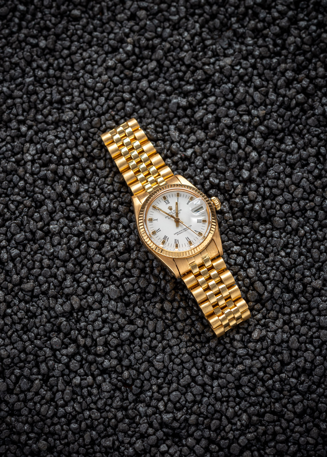 A RARE ROLEX OYSTER MEDIUM LADY'S WATCH - Image 3 of 3