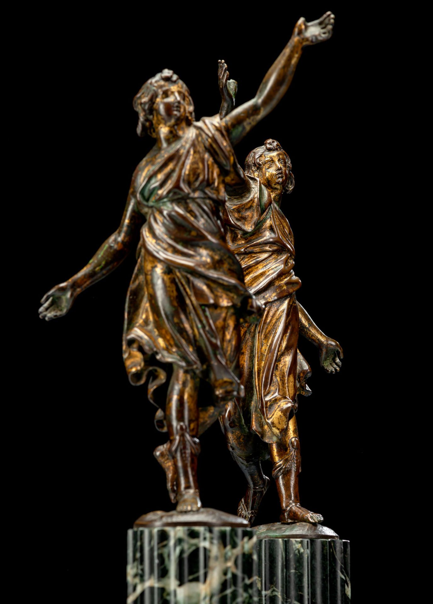 A PAIR OF ITALIAN BRONZE ANGELS - Image 4 of 4
