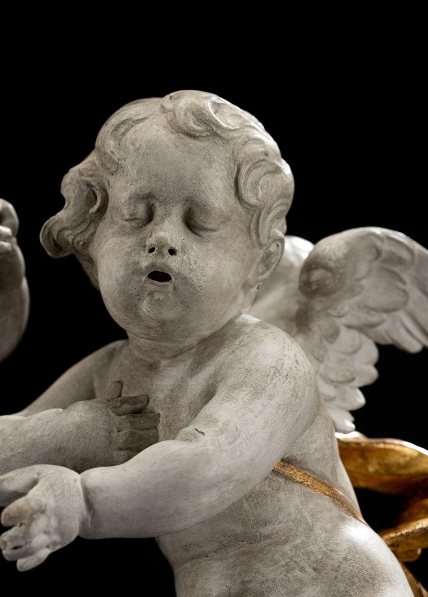 A NICE PAIR OF WINGED SINGING PUTTI - Image 6 of 10