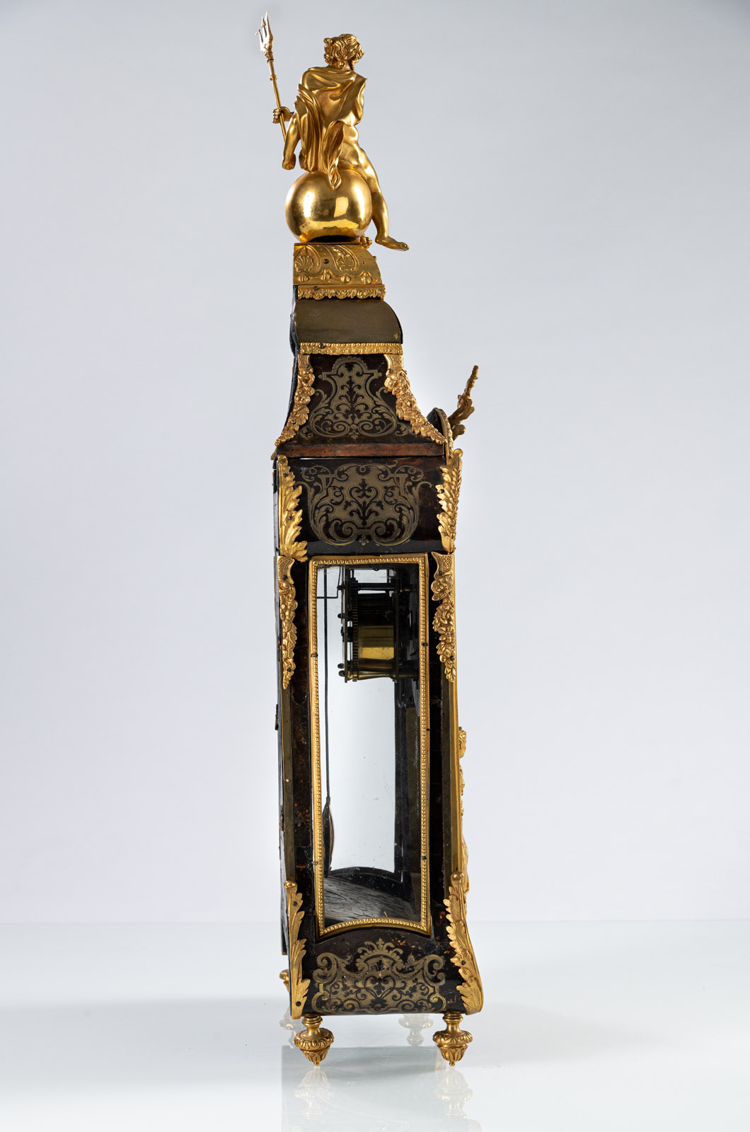 AN ELABORATE LOUIS XV STYLE BOULLE WALL PENDULE AND BASE - Image 9 of 16