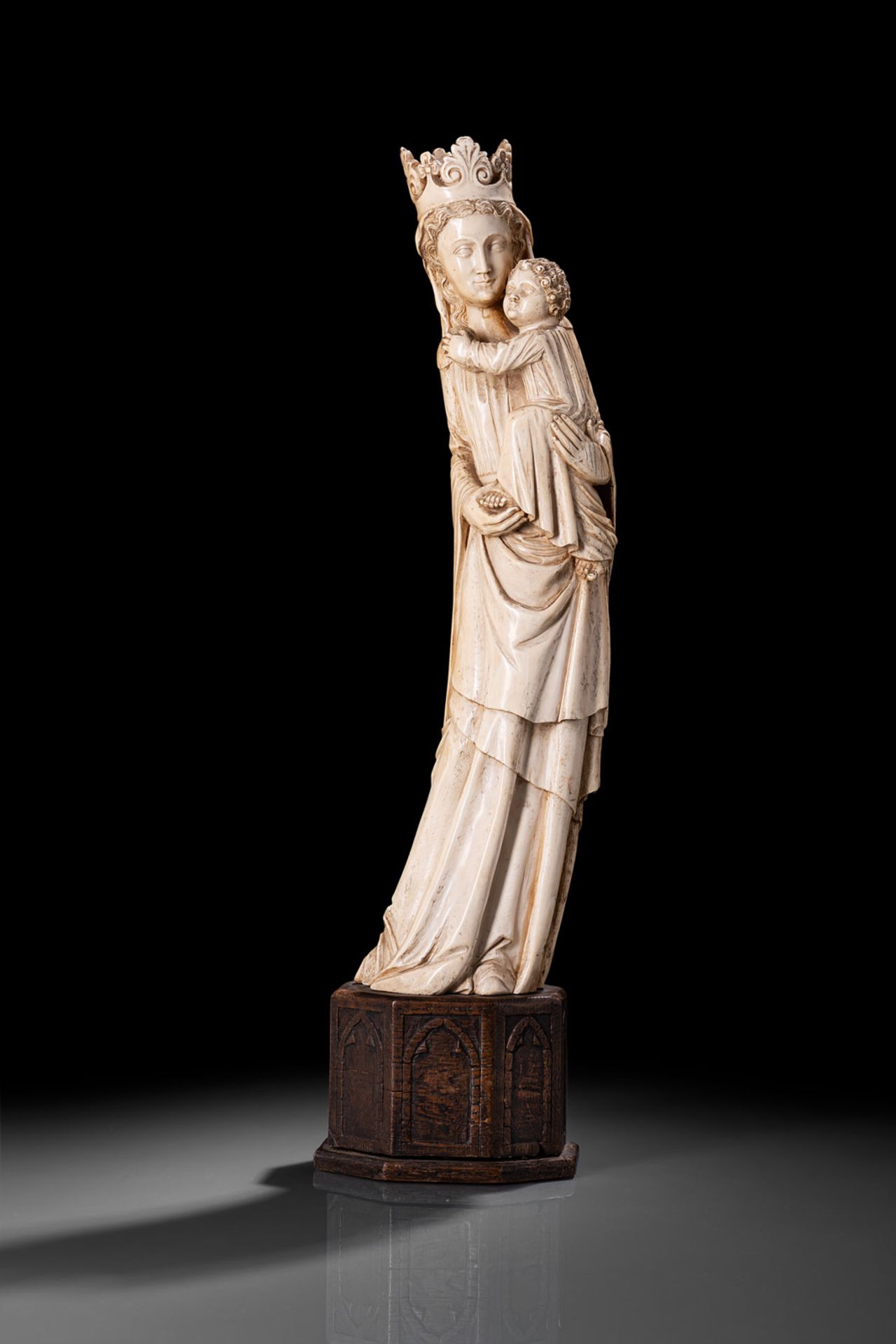 A GOTHIC STYLE LARGE FIGURE OF VIRGIN AND CHILD