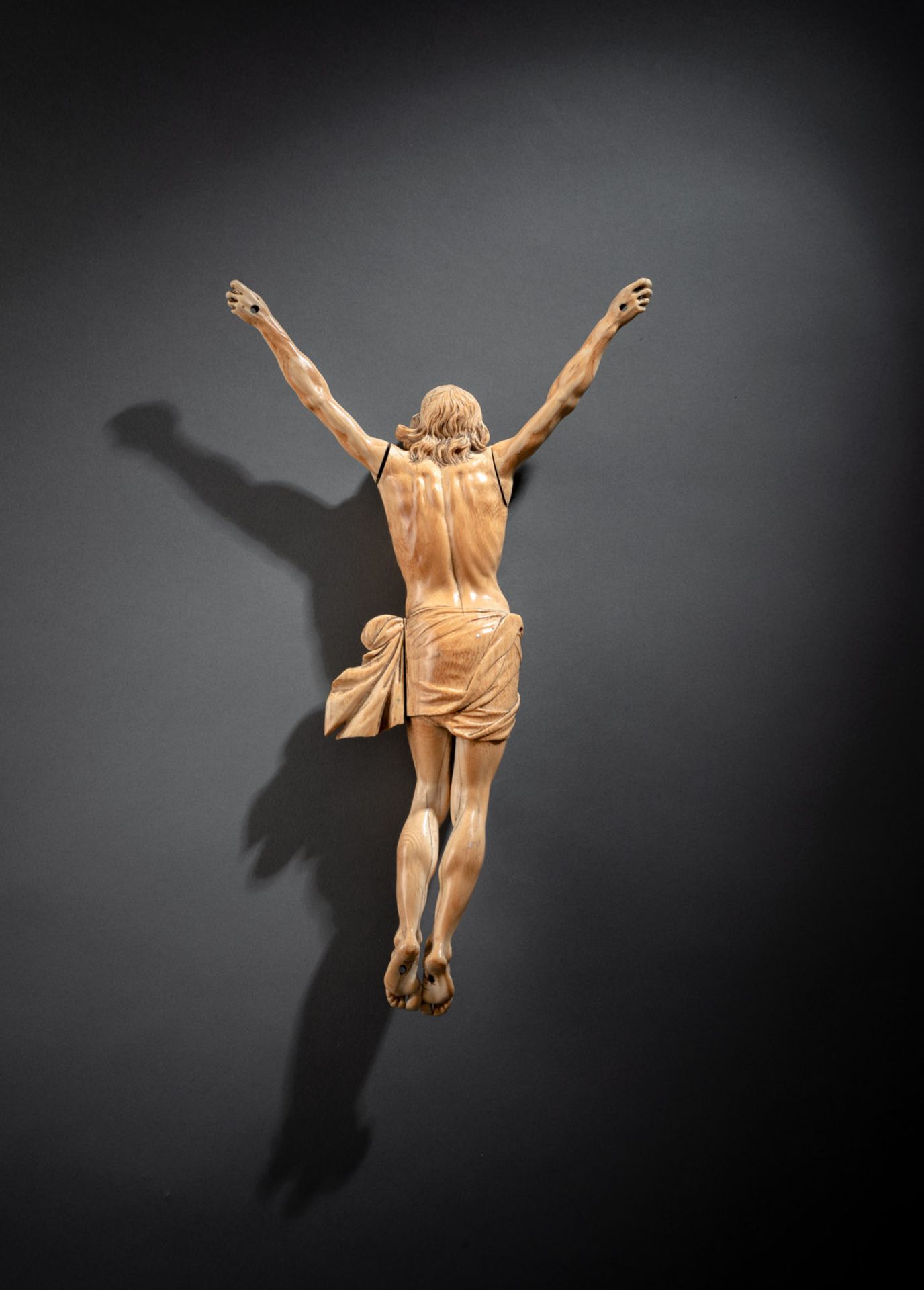 A LARGE AN EXPRESSIVE BAROQUE IVORY BODY OF CHRIST - Image 3 of 3