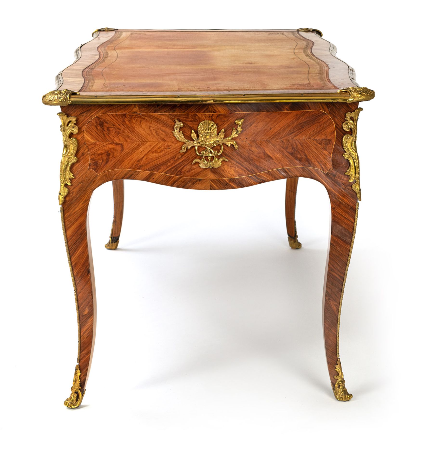 A LOUIS XV ORMOLU-MOUNTED KINGWOOD BUREAU PLAT - Image 3 of 17