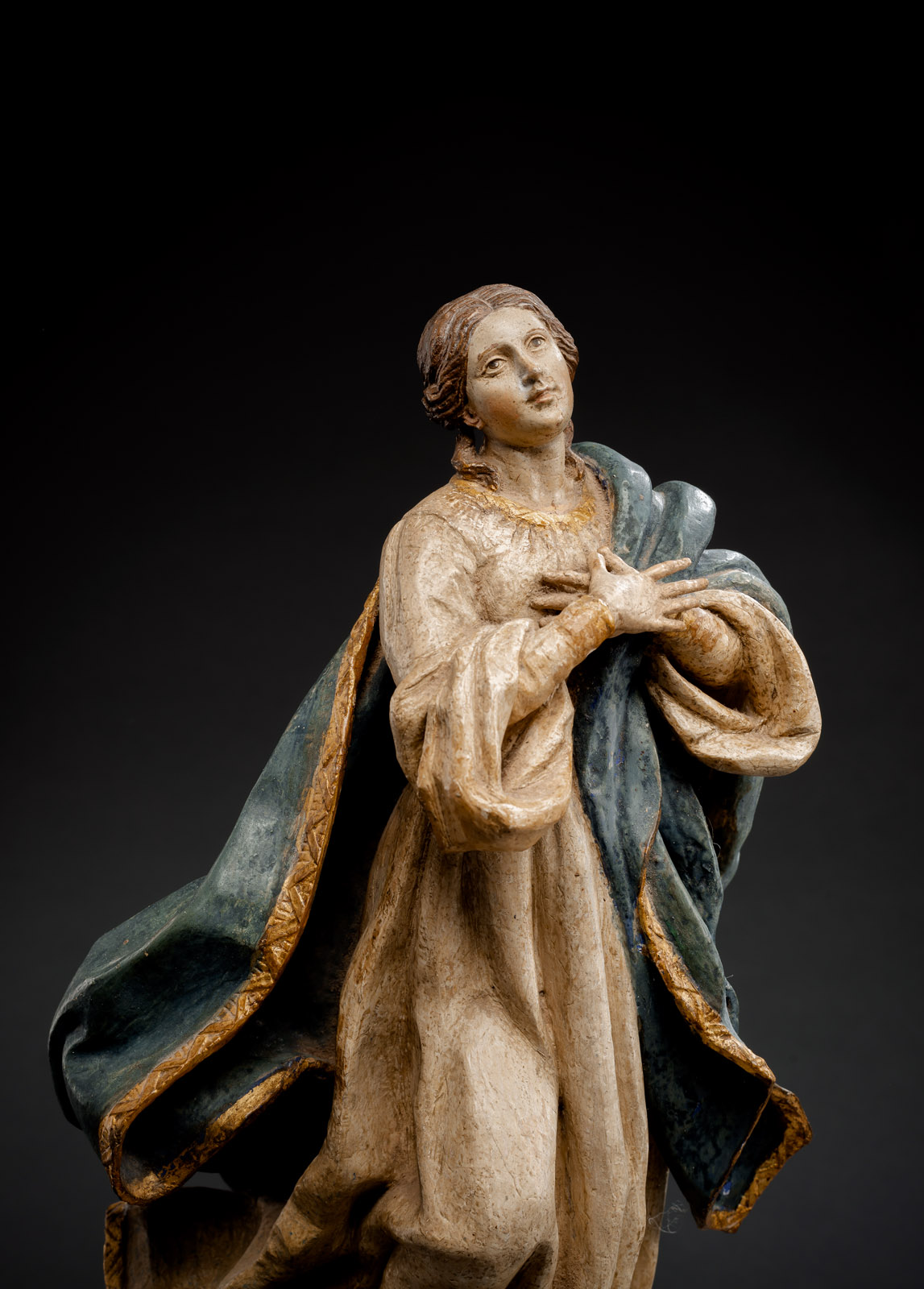 A FINE BAROQUE SCULPTURE OF ST. MARY IMMACULATE - Image 5 of 5