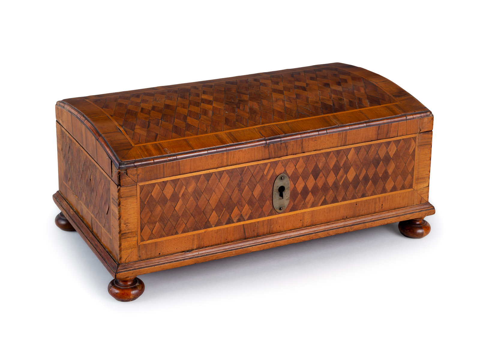 A FINE CASKET WITH RHOMBUS MARQUETRY - Image 2 of 3