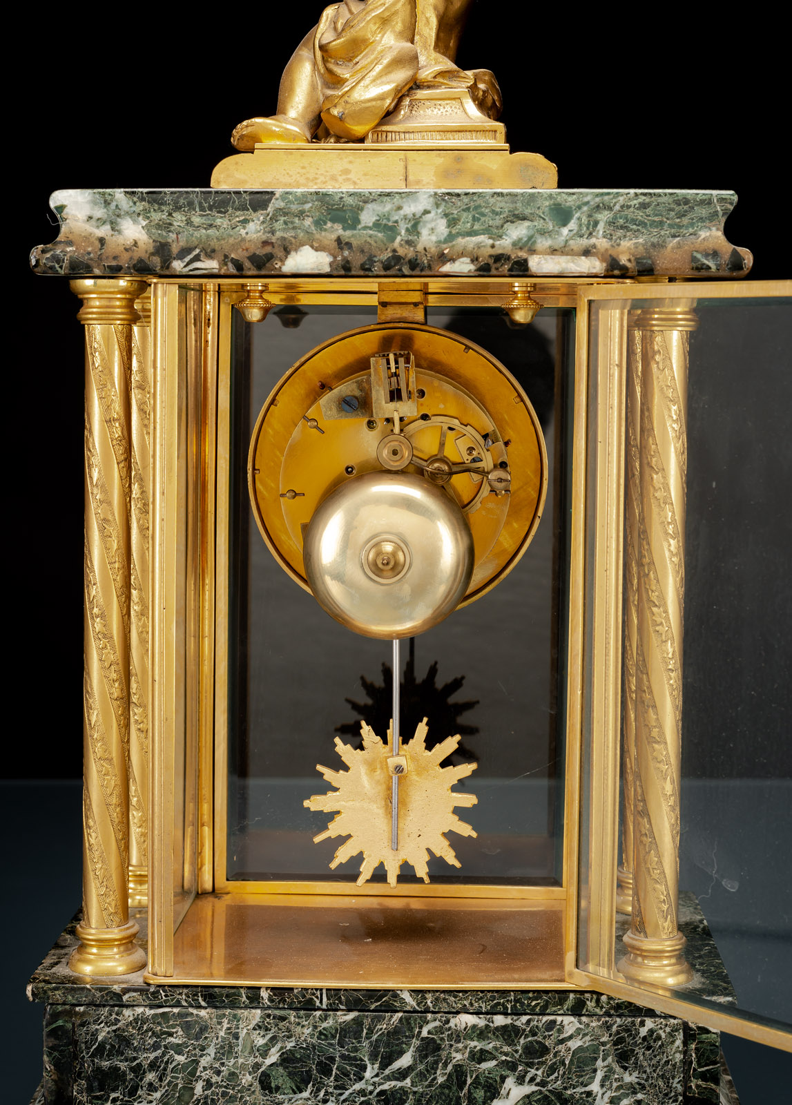 A FRENCH GREEN MARBLE AND BRONZE THREE-PIECE CLOCK GARNITURE - Image 3 of 3