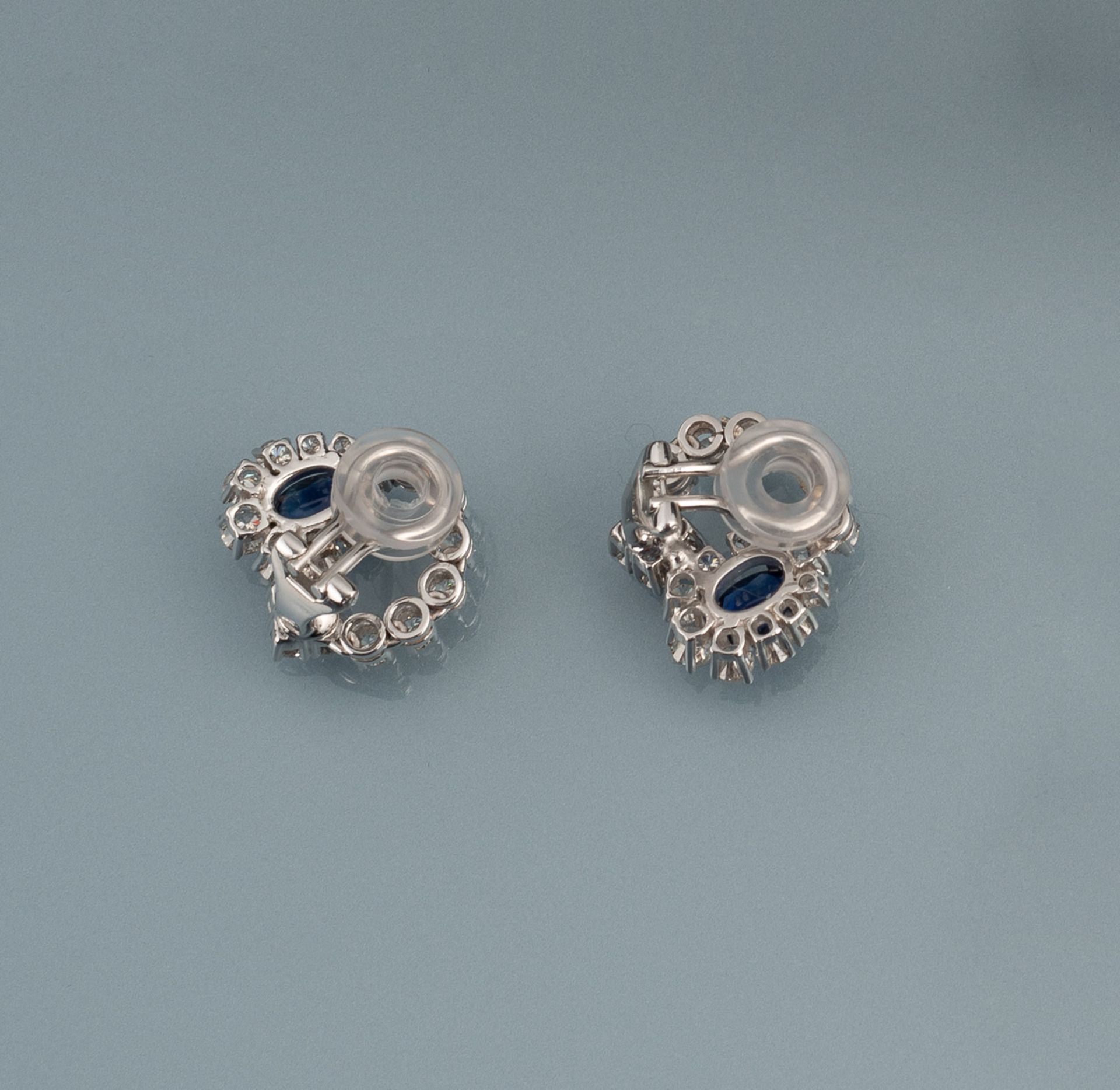 A PAIR OF SAPPHIRE AND DIAMOND EARCLIPS - Image 2 of 2