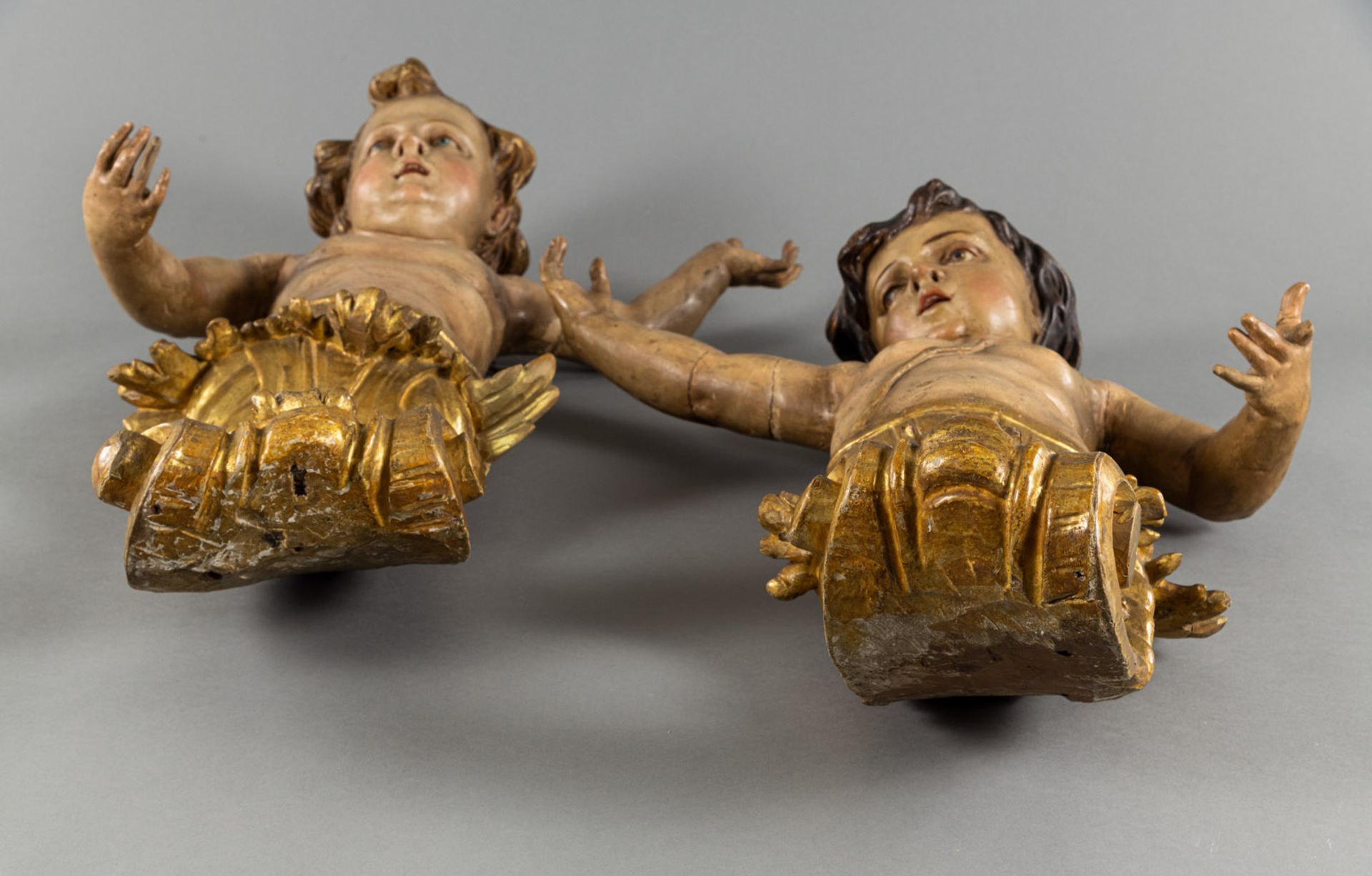 A PAIR OF ROCOCO PUTTI ON ROCAILLES - Image 4 of 15