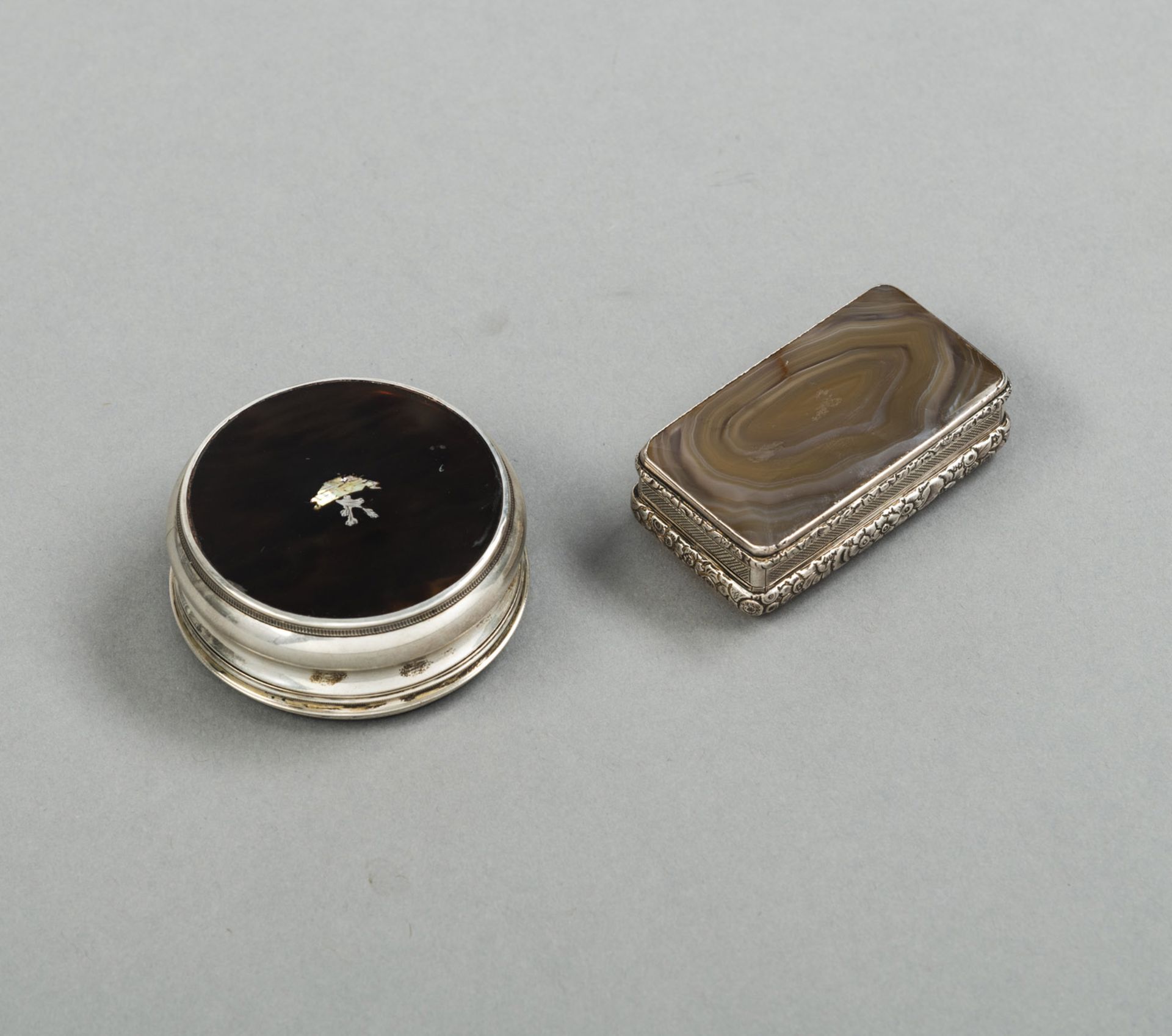 TWO SILVER MOUNTED TABATIERES - Image 3 of 3