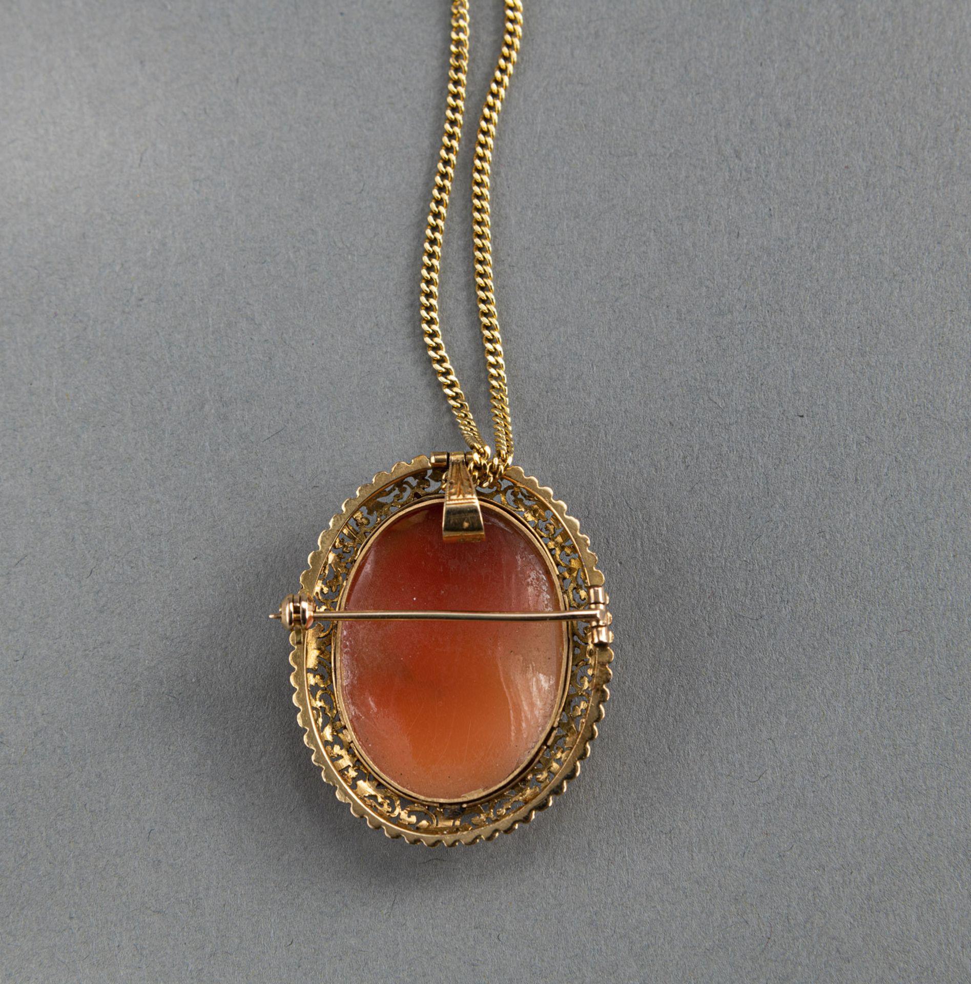 SHELL CAMEO BROOCH AND PENDANT WITH NECKLACE - Image 3 of 6