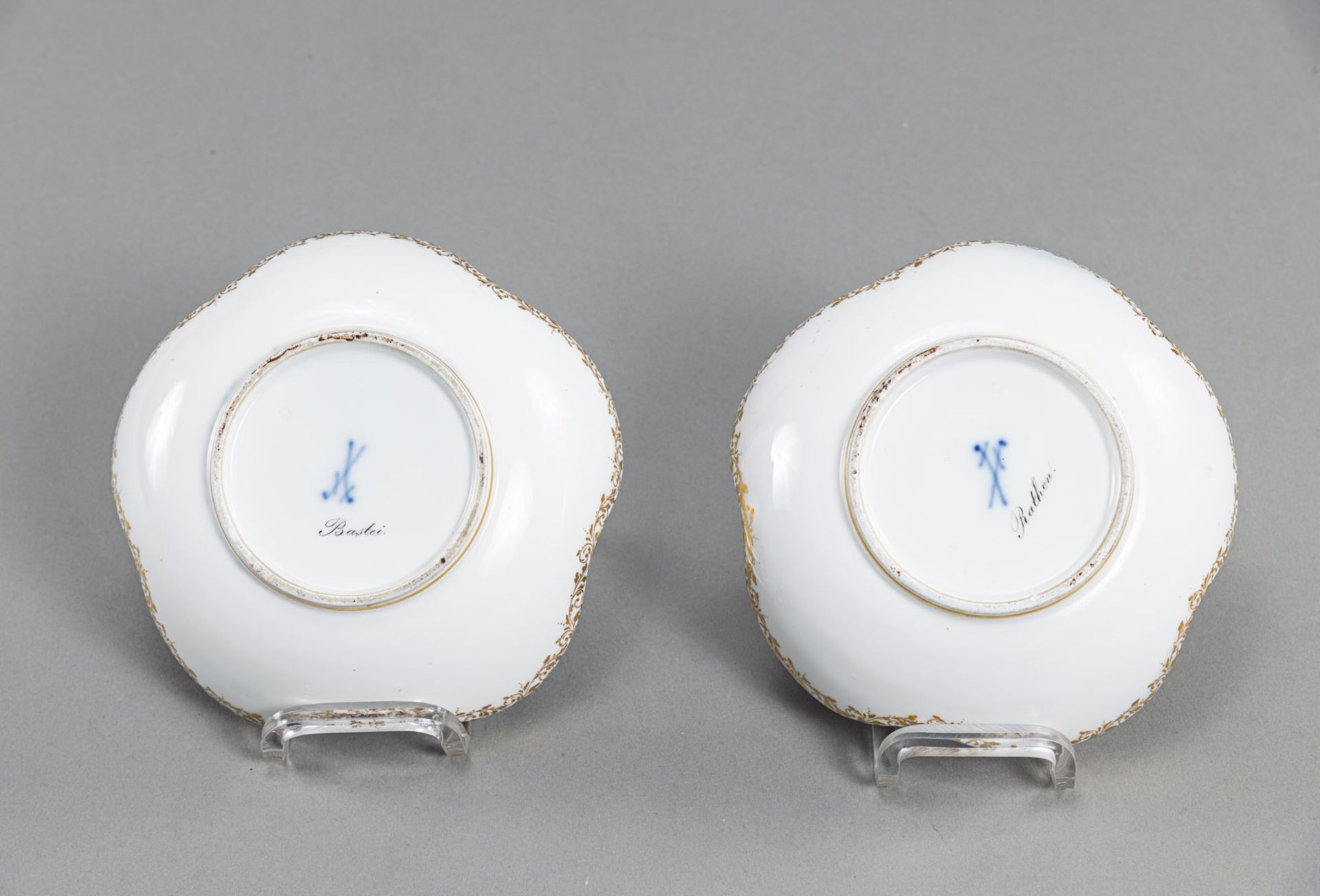 TWO MEISSEN TOPOGRAPHICAL SMALL DISHES - Image 3 of 3