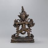 Bronzefigur einer vielarmigen Gottheit in yab-yum