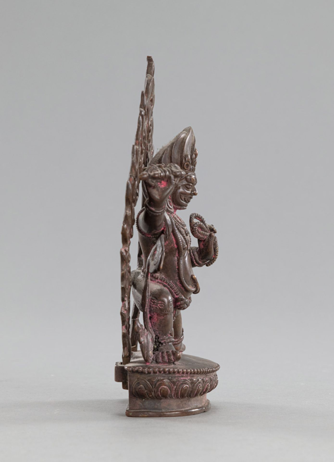 A BRONZE FIGURE OF VAJRAPANI WITH A FLAMING MANDORLA - Image 2 of 4