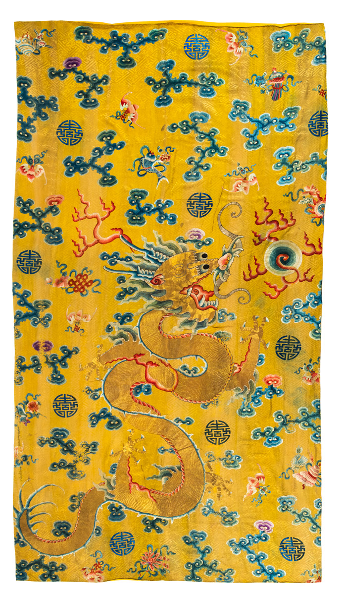 A PAIR OF IMPERIAL YELLOW-GROUND SILK EMBROIDERED CURTAINS WITH MIGHTY RISING DRAGON - Image 2 of 7