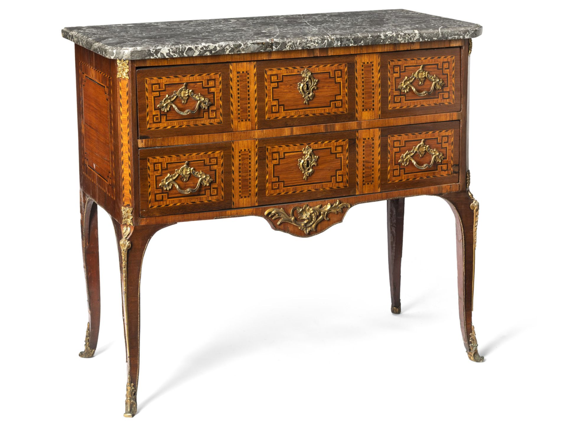 A FRENCH TRANSITIONAL STYLE ORMOLU MOUNTED KINGWOOD AMARANTH AND FRUITWOOD MARQUETRY COMMODE