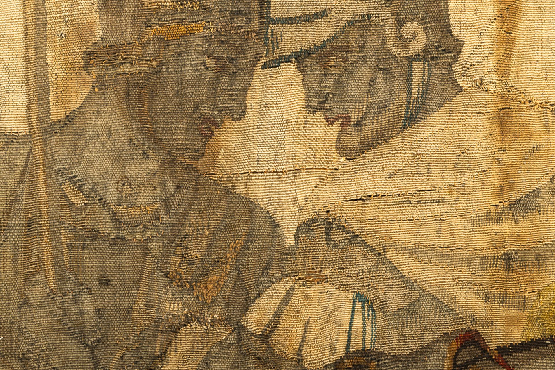 A FINE BAROQUE BRUSSELS TAPESTRY FRAGMENT - Image 11 of 19