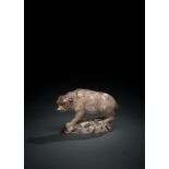 Porzellan-Modell eines Bären