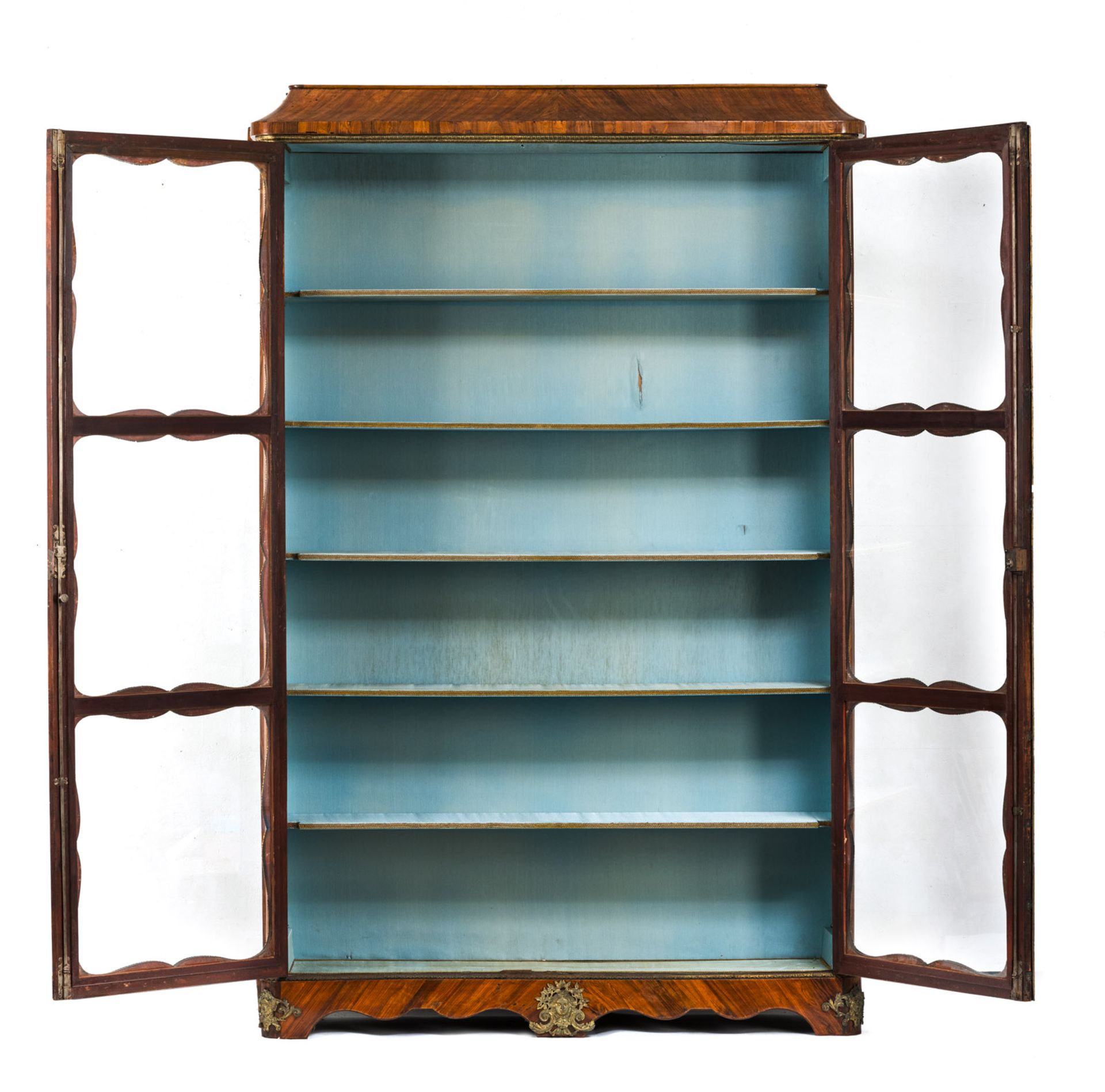 A FRENCH REGENCE STYLE ORMOLU-MOUNTED KINGWOOD BIBLIOTHEQUE - Image 2 of 3
