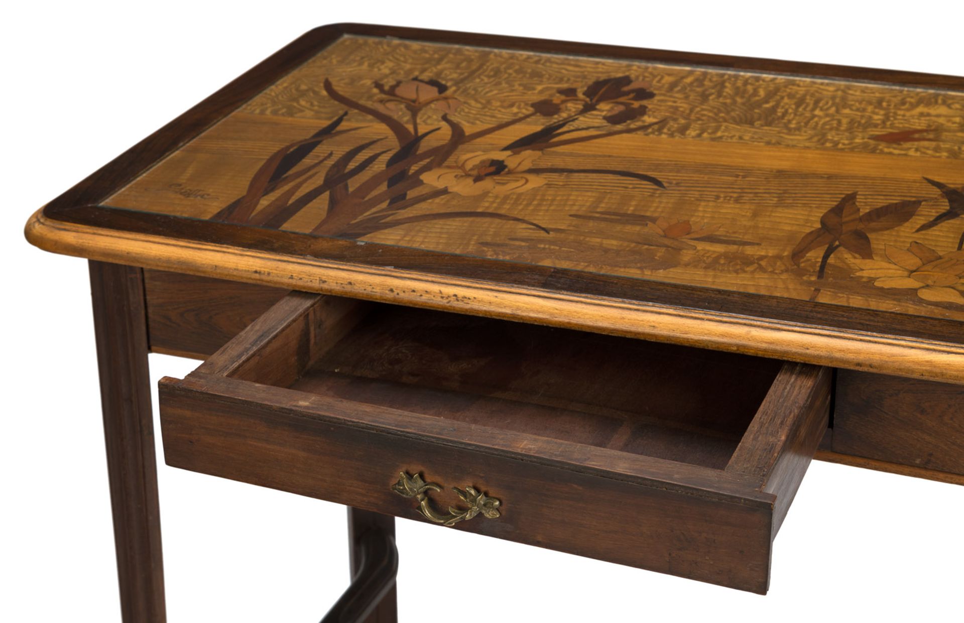 AN ART NOUVEAU FLORAL TOOLED PALISANDER, OAKWOOD, MAHOGANY, ROOTWOOD AND ASH WRITING DESK - Image 3 of 8