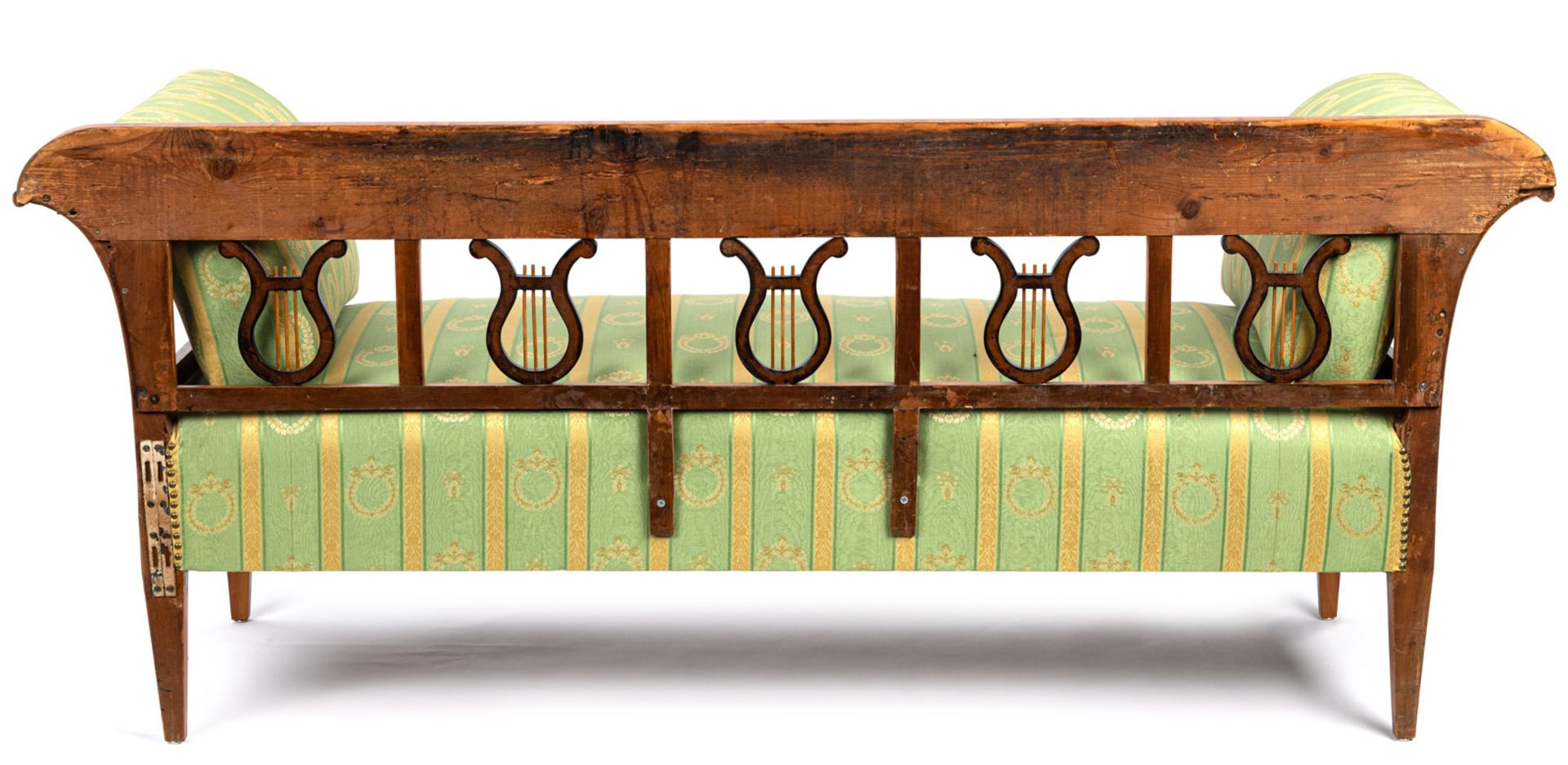 A SOUTH GERMAN BIEDERMEIER CHERRYWOOD SETTEE - Image 5 of 9