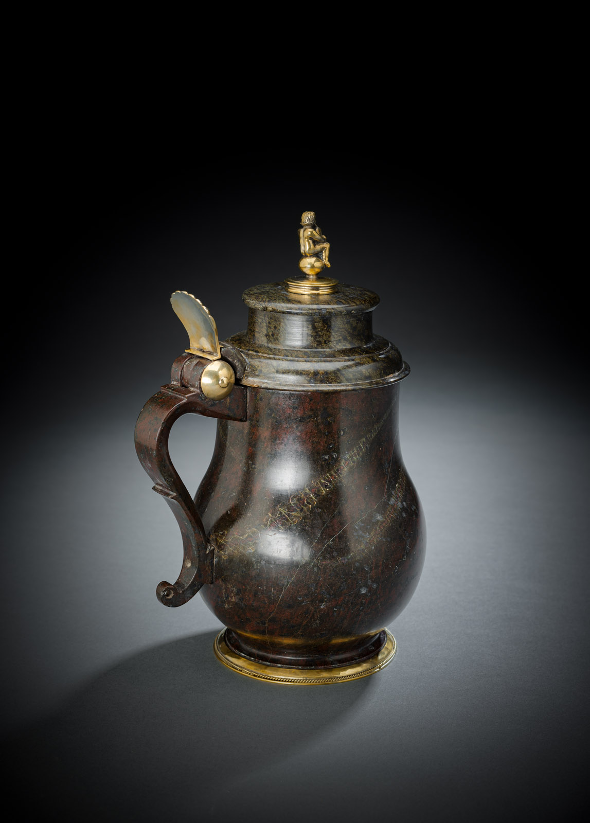 A SERPENTINE PEAR SHAPED VERMEIL MOUNTED JAR - Image 3 of 3
