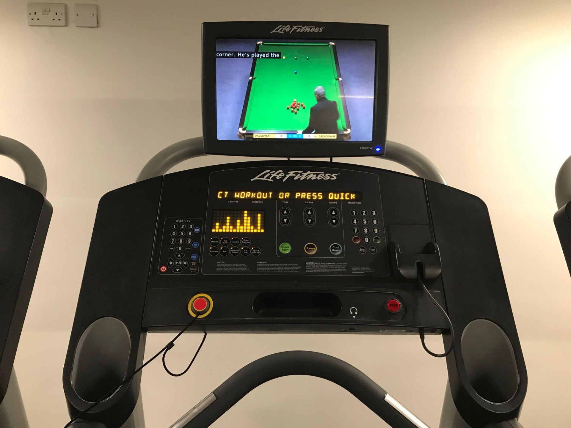 Life fitness treadmill x 1 - Image 2 of 4