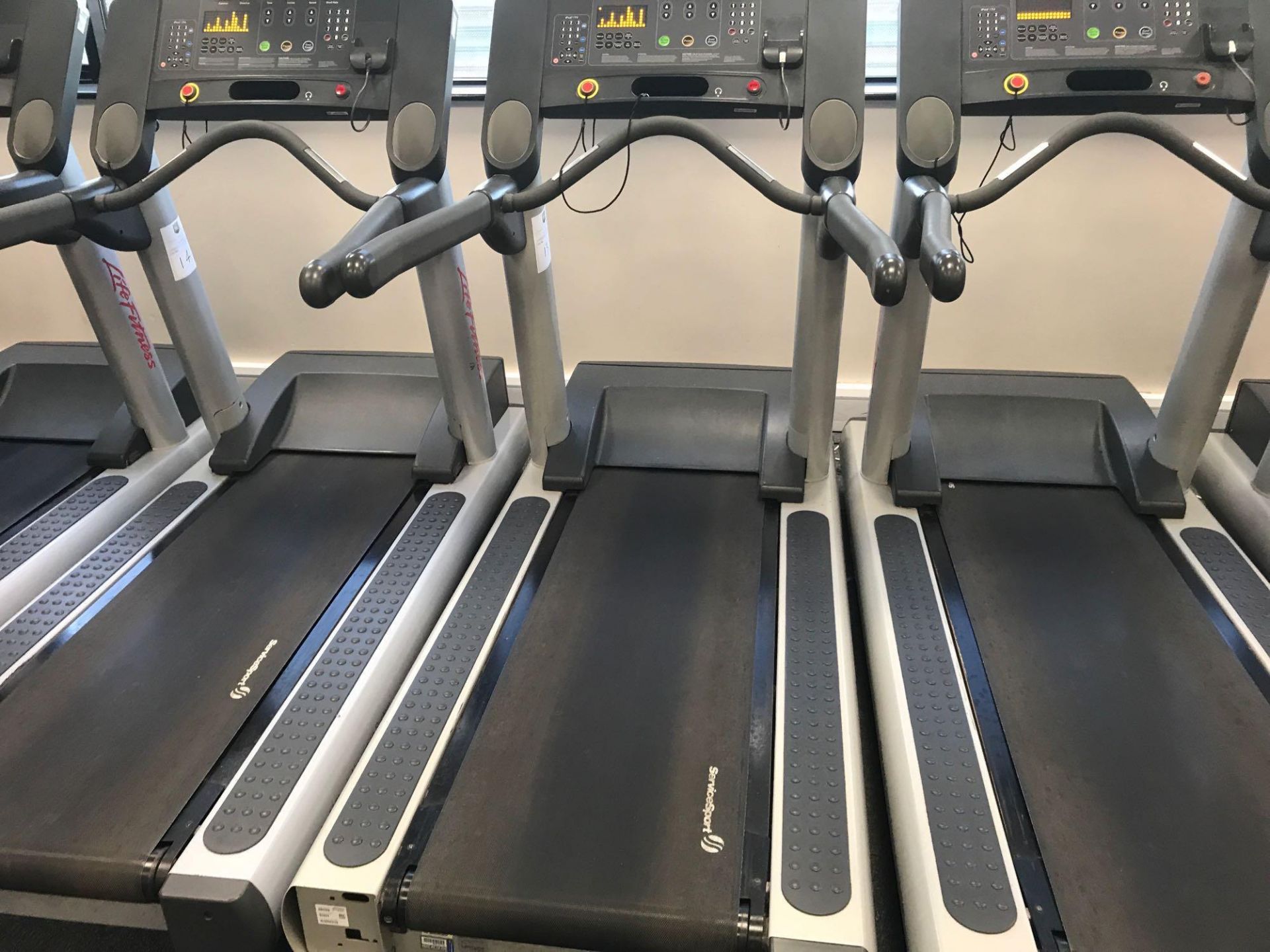 Life fitness Flex deck treadmill x 1 - Image 4 of 4