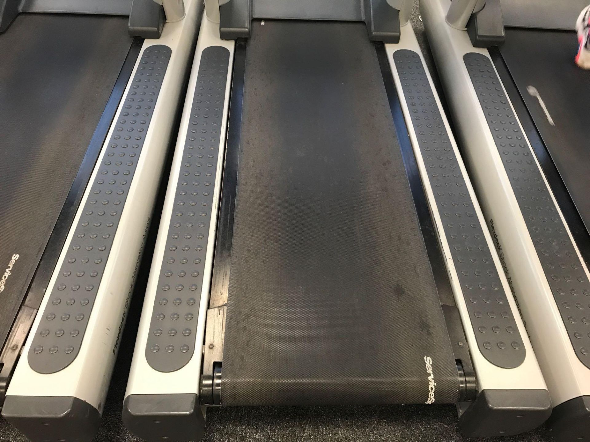 Life fitness Flex deck treadmill x 1 - Image 2 of 3