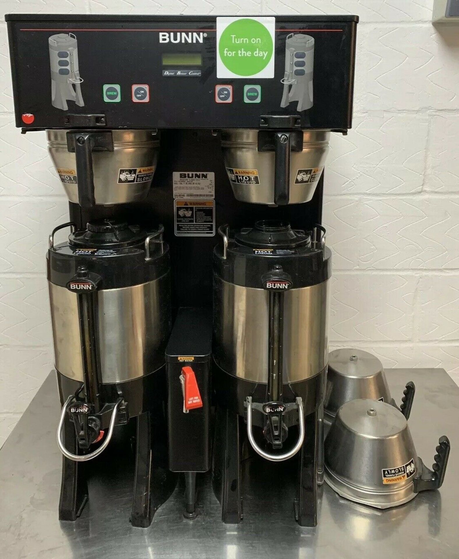 Bunn Dual TF DBC230CE Coffee Brewer