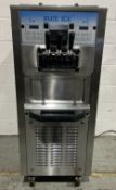 Ice Cream machine freestanding