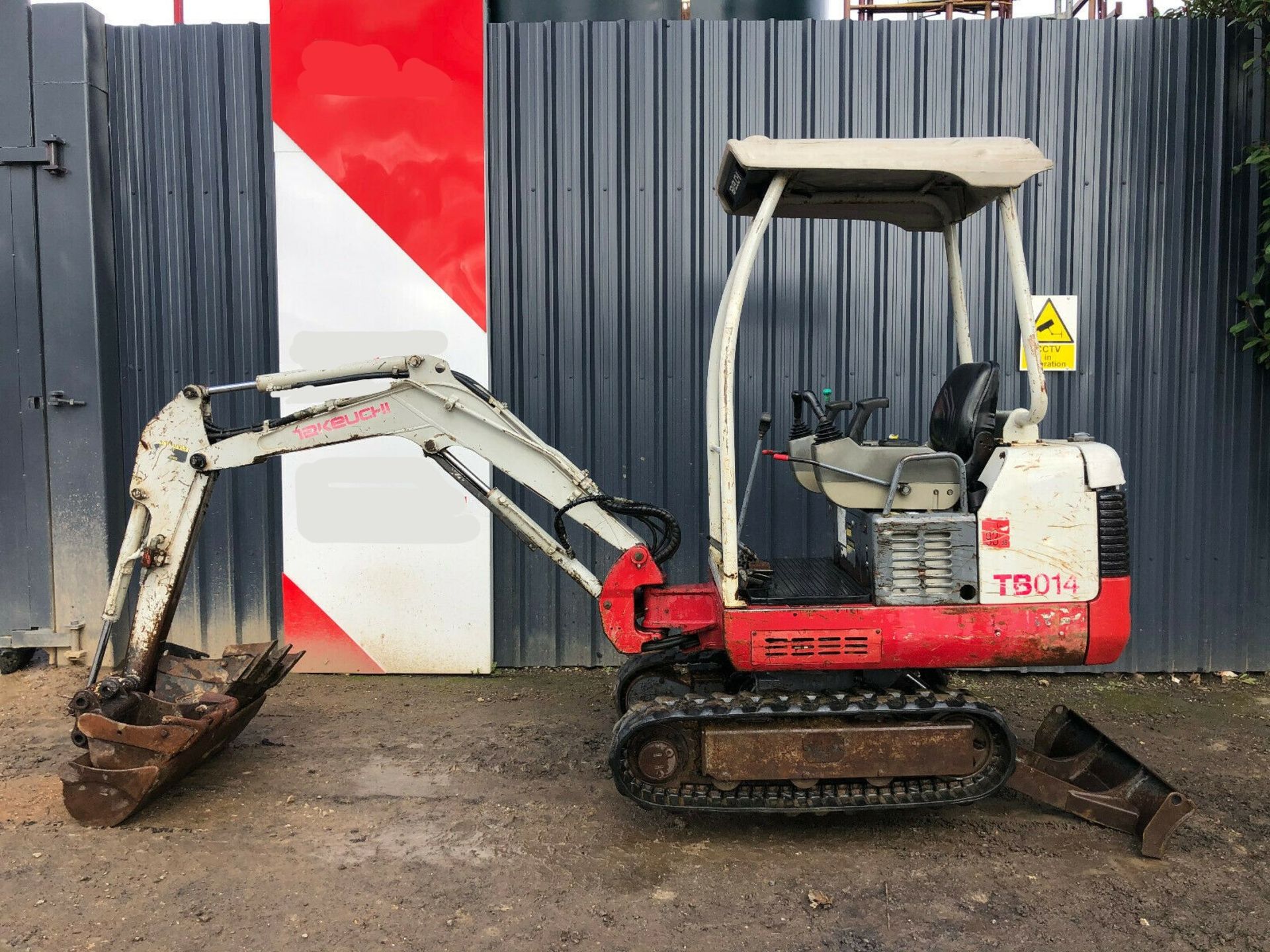 Takeuchi TB014 Mini Excavator - Image 11 of 11