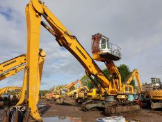 Liebherr 954C Scrap Rehandler