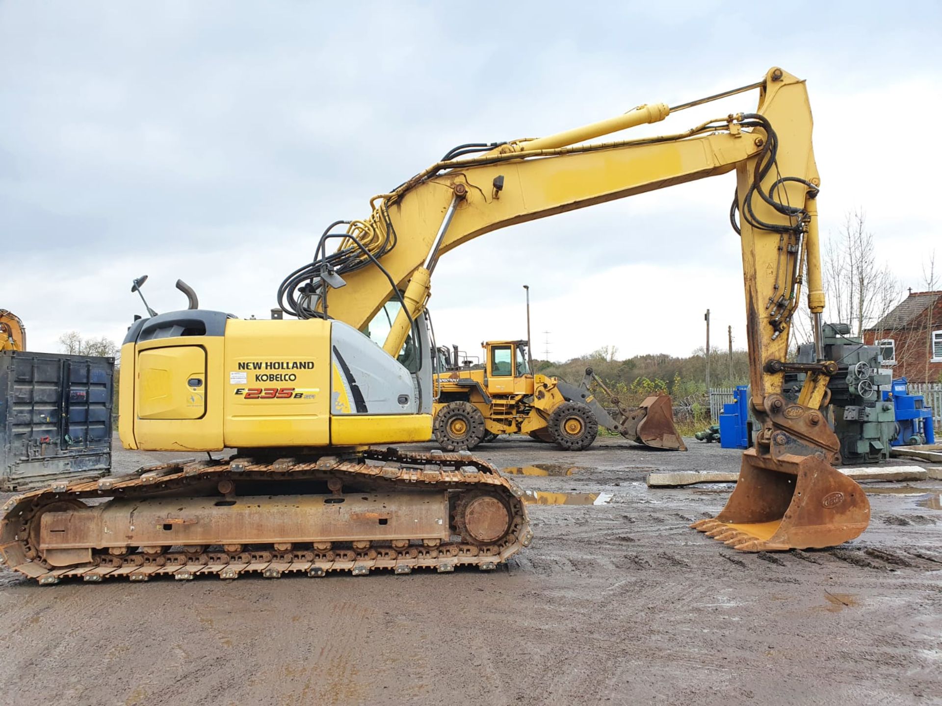 New Holland Kobelco E235SR Excavator - Image 2 of 2