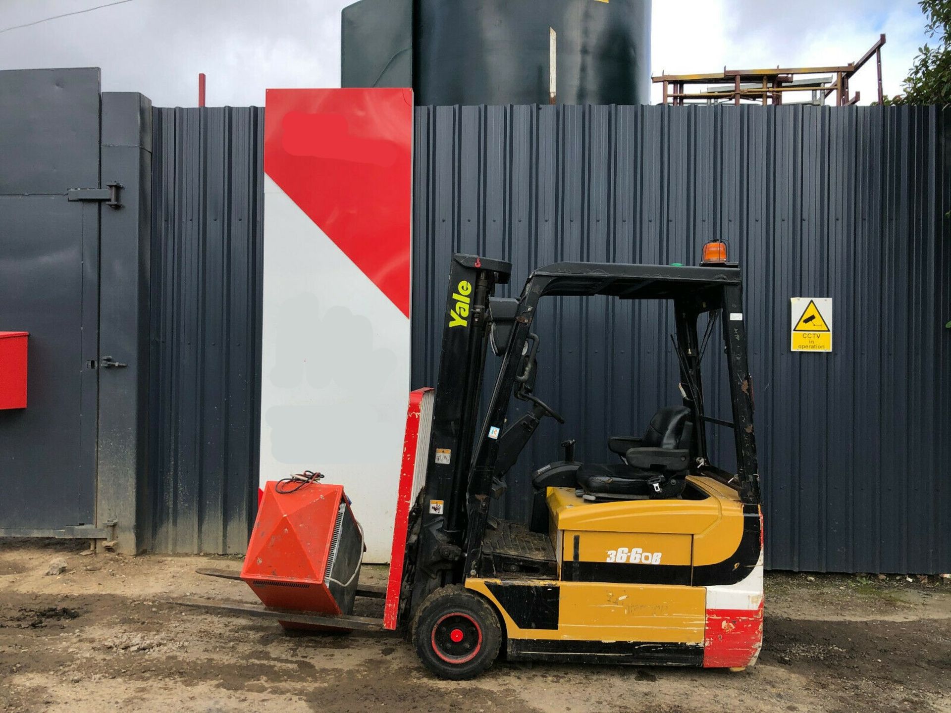 Yale Erp20ATF Electric Forklift - Image 11 of 12